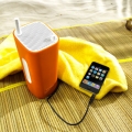cuboGo, das farbenfrohe portable Indoor/Outdoor Radio